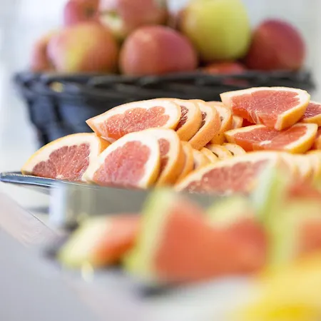 Go Ansgar Отель